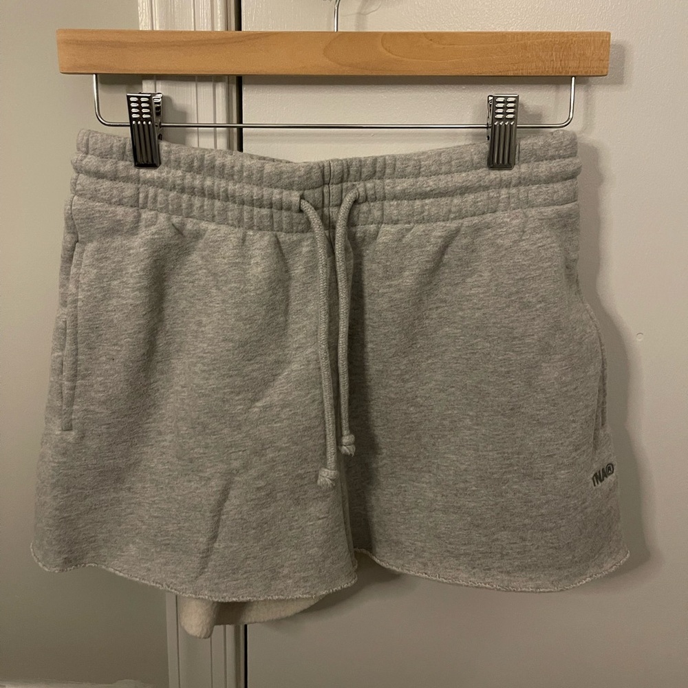 Aritzia Cozy Fleece Boyfriend Fit Sweatshorts